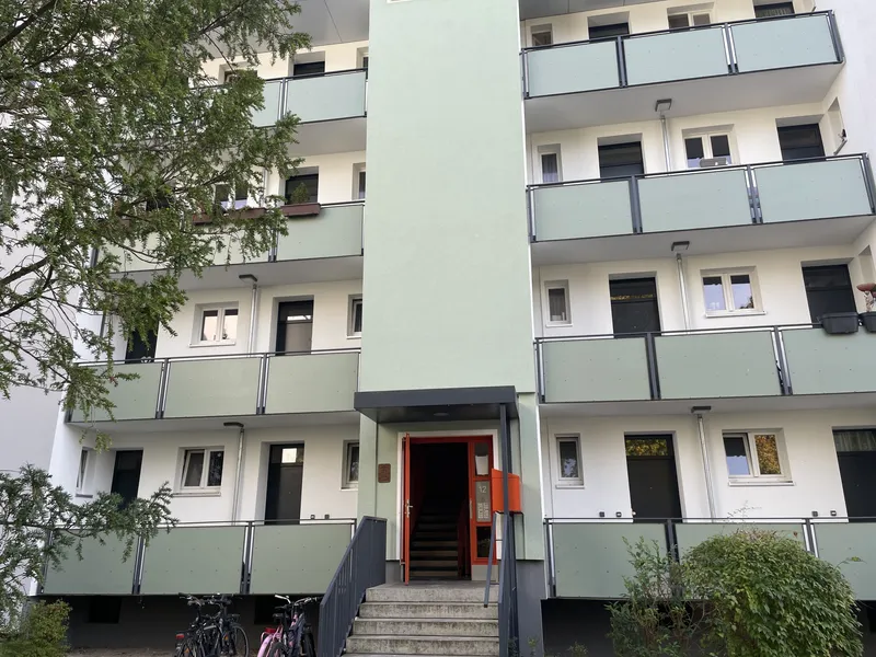 sanierte 3 Raumwohnung mit Balkon — photo 1